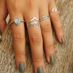 Studio Jewellery Midi And Knuckle Rings | Rings-Chevron V 925 Sterling Silver Ring