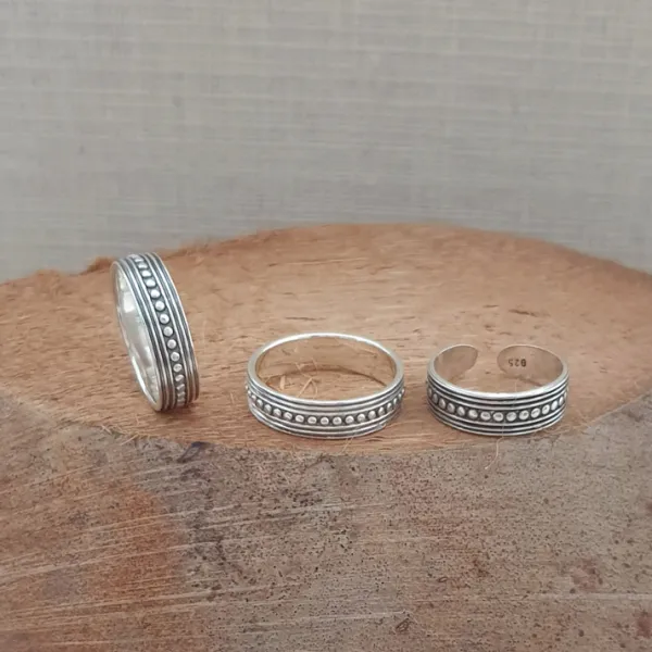 Studio Jewellery Feature & Stacker Rings | Rings-Dot Band Silver Ring
