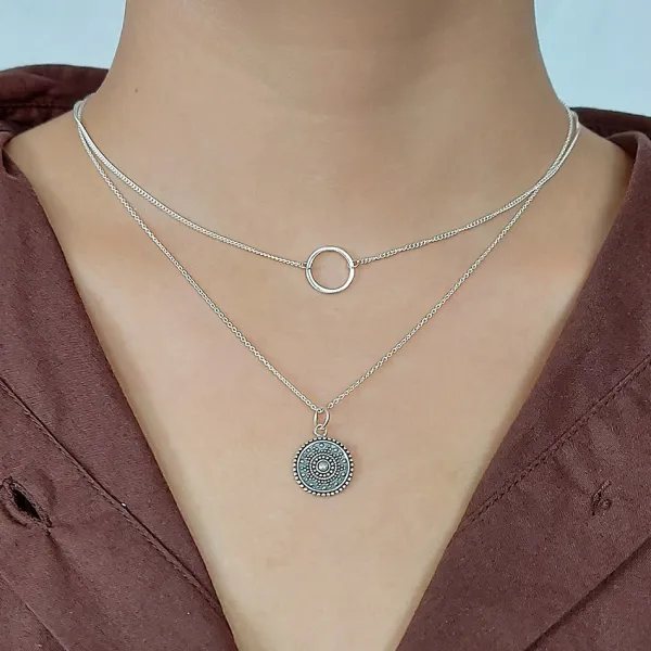 Studio Jewellery Necklaces-Fine Circle Silver Necklace