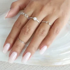 Studio Jewellery Gem Stone Rings | Rings-Little Pearl Band