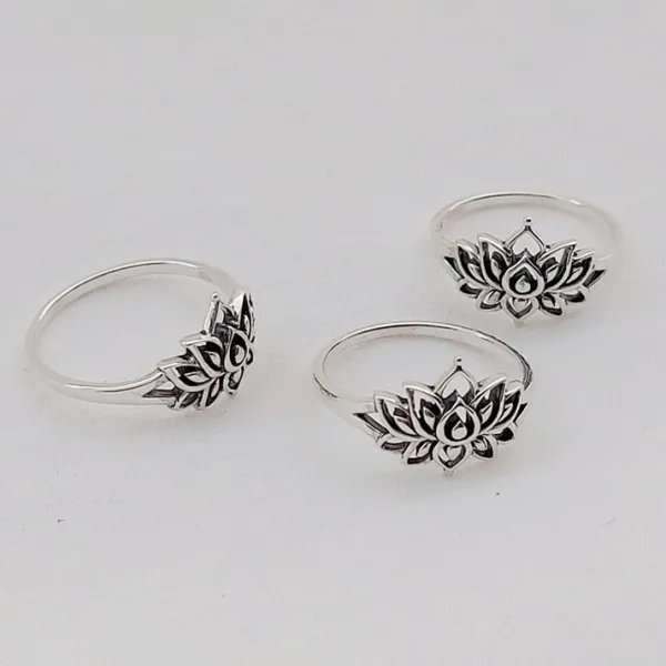Studio Jewellery Feature & Stacker Rings | Rings-Lovely Lotus Silver Ring