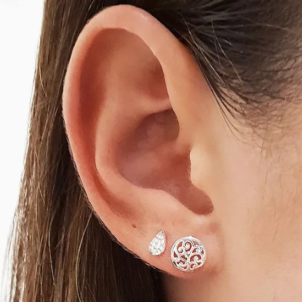 Studio Jewellery Stud Earrings | Earrings-Medium 7mm Dimpled Flat Disc Sterling Silver Earring Studs