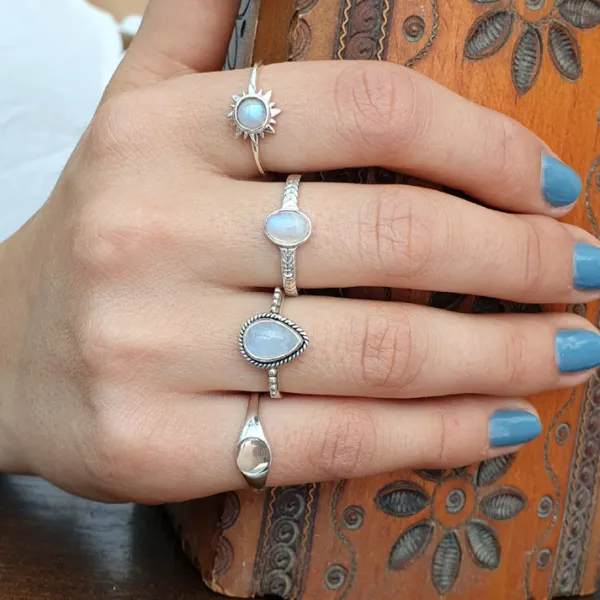 Studio Jewellery Rings | Gem Stone Rings-Oval Rope Band Moonstone Silver Ring