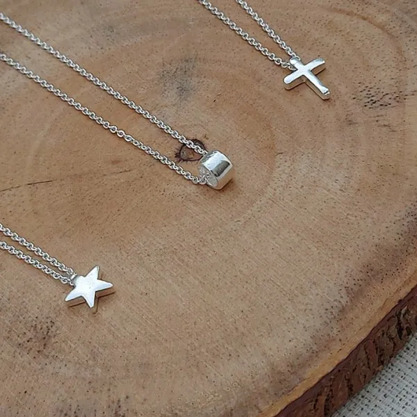 Studio Jewellery Necklaces-Plain Star Silver Necklace