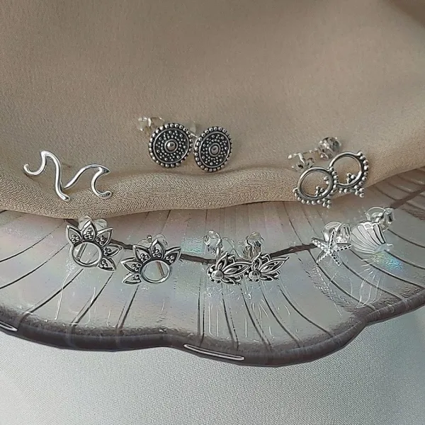 Studio Jewellery Stud Earrings | Earrings-Starfish and Shell Silver Earring Studs