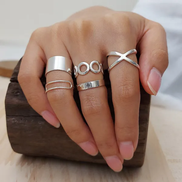 Studio Jewellery Feature & Stacker Rings | Rings-Thicc Criss Cross Silver Ring