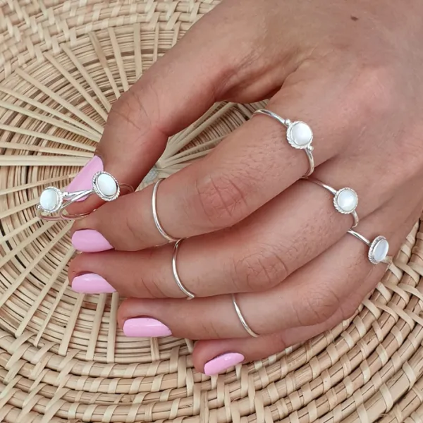 Studio Jewellery Gem Stone Rings | Rings-White Oval Shell Rope Edge Ring