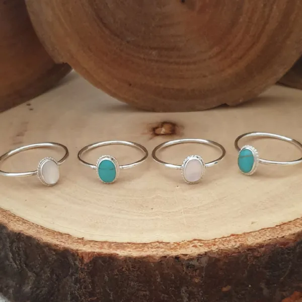 Studio Jewellery Gem Stone Rings | Rings-White Oval Shell Rope Edge Ring